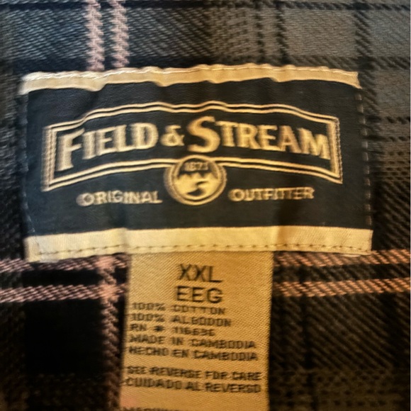 Field and Stream long sleeve flannel button up XXL - Picture 2 of 3